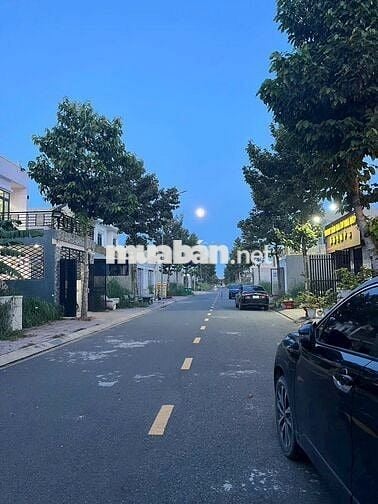 100m2 trục chính dự án Newtime Hội Nghĩa cần bán