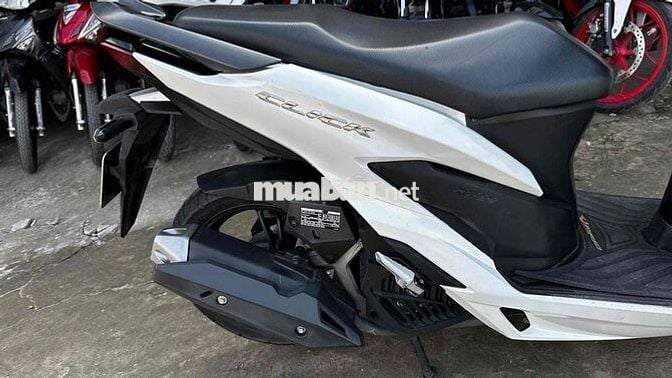 Vario 150 trắng đen 2019 ( hỗ trợ góp )