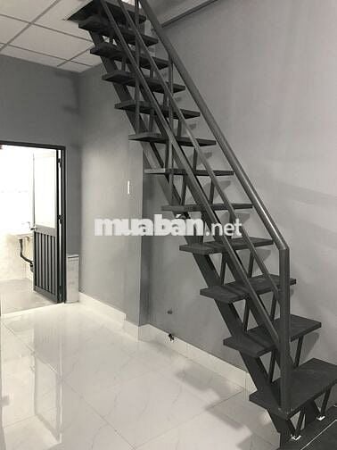 Chính cho thuê nhà mới DT:70m2giá 12tr/thg,lầu HBC,TĐ