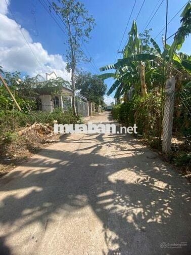 Chính chủ cần bán lô đất full thổ cư HXH ngay ngã tư Sông Ray