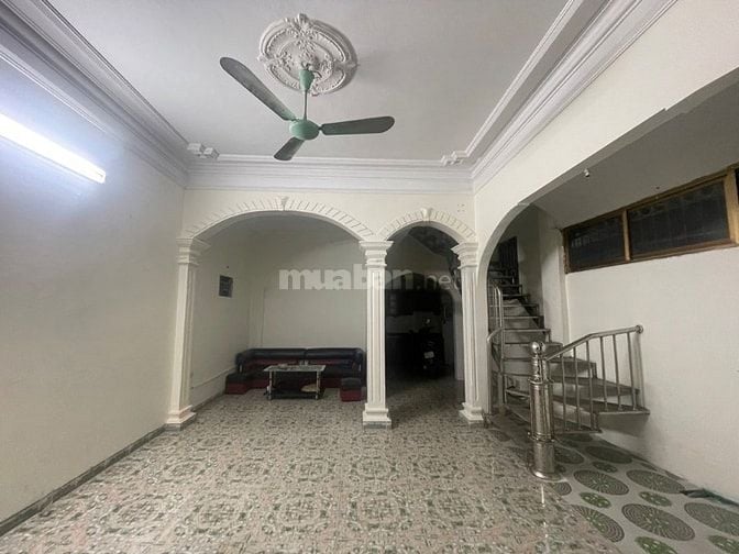 Nhà LONG BIÊN PHÂN LÔ – LÔ GÓC 3 MẶT THOÁNG – TRƯỚC NHÀ Ô TÔ TRÁNH 