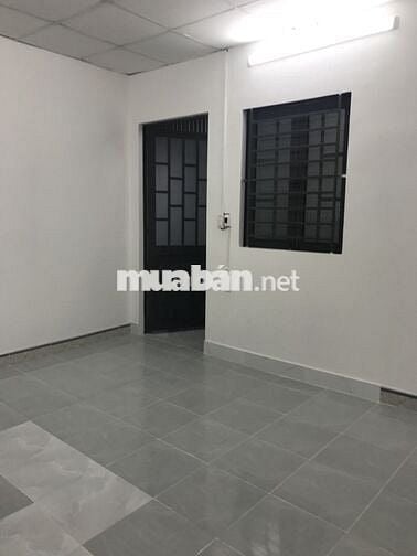 Chính cho thuê nhà mới DT:70m2giá 12tr/thg,lầu HBC,TĐ