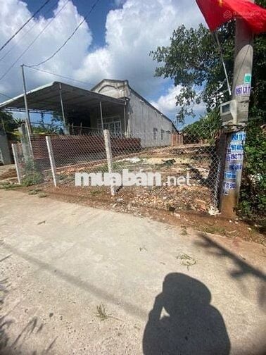 Chính chủ cần bán lô đất full thổ cư HXH ngay ngã tư Sông Ray