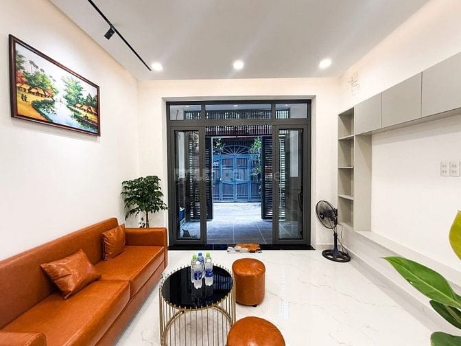 Bán nhà 2 Tầng Nơ Trang Long- gần Vincom  Saigonres