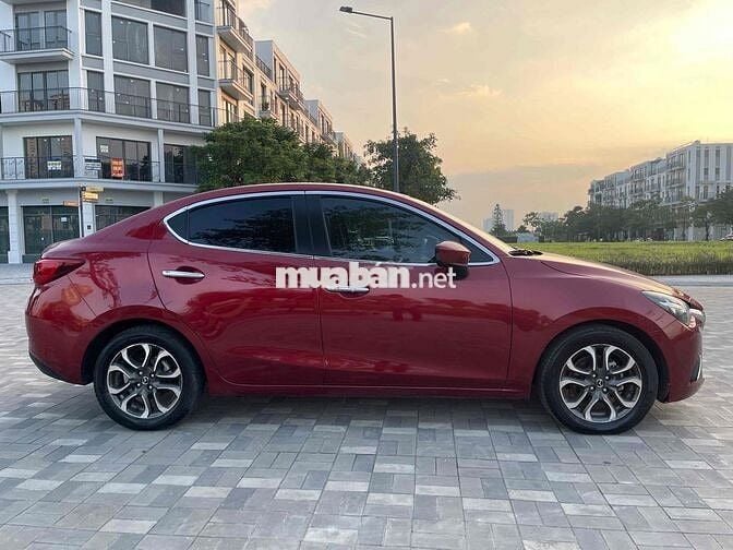 Mazda 2 sx 2017  1.5 AT Sedan  odo 75000 km