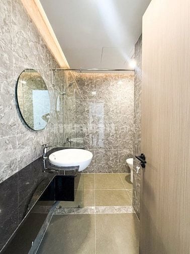 Bán nhà 2 Tầng Nơ Trang Long- gần Vincom  Saigonres