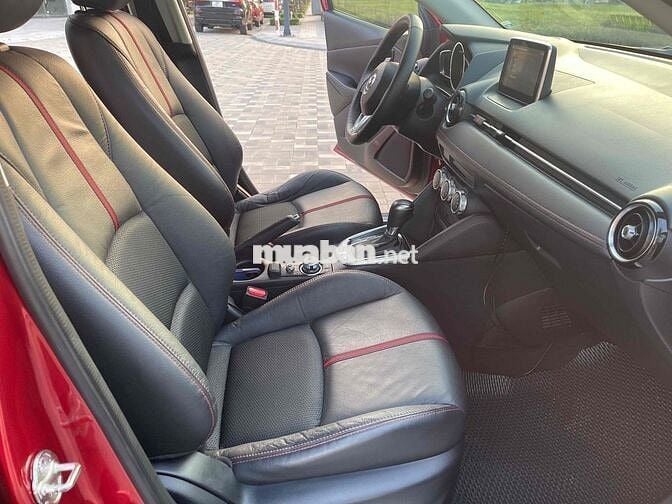 Mazda 2 sx 2017  1.5 AT Sedan  odo 75000 km