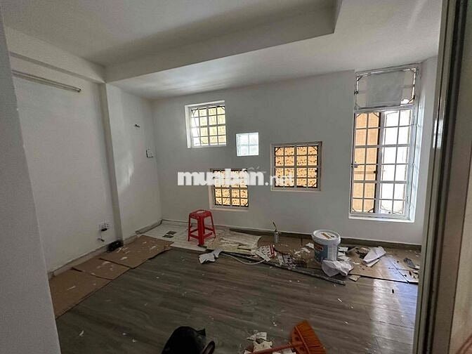 Share 2 phòng trong nhà ng căn