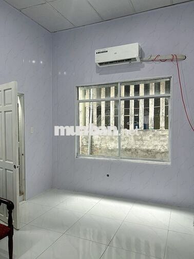 Nhà mới gần chợ , trường học full nội thất