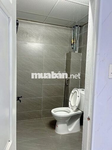 Nhà mới gần chợ , trường học full nội thất