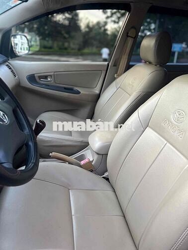 Toyota Innova 2006 G - 156456 km