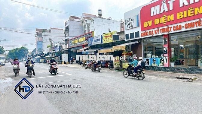 Nhà trệt 3 lầu 5x26 vị trí đẹp gần ngã tư sầm uất