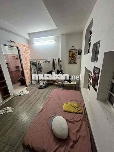 Share 2 phòng trong nhà ng căn