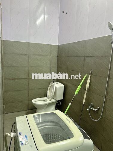 Nhà mới gần chợ , trường học full nội thất