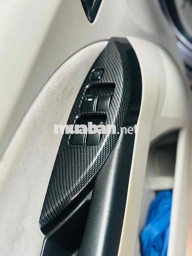 MITSUBISHI GRANDIS 2.4 2006 MÁY ZIN FULL OPTION