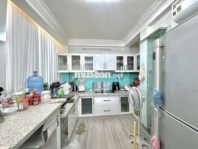 BÁN NHÀ ĐẸP 5 TẦNG ĐƯỜNG HUỲNH VĂN BÁNH QUẬN PHÚ NHUẬN