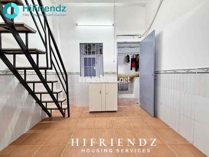 Phòng trọ giá rẻ siêu rộng rãi, gác cao gần Đại Học Văn Hiến và HUIT