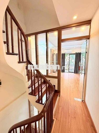 Lô Góc Cầu Giấy 60m2 - 5 Tầng - Ngõ Thông - Kinh Doanh - Giá 11 Tỷ TL