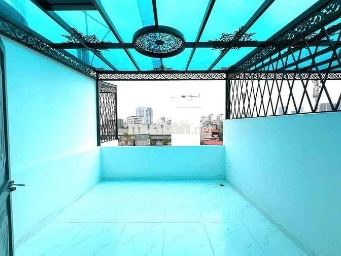 Lô Góc Cầu Giấy 40m2 - 6 Tầng Thang Máy - Gần Phố - Ở Ngay - 11 Tỷ