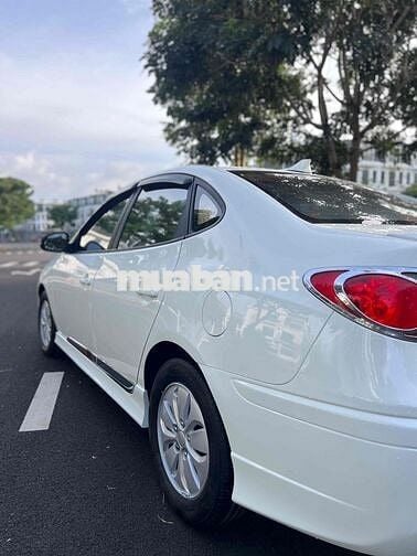 Hyundai Avante 2014 1.6 MT - 152456 km