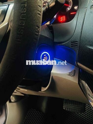 MITSUBISHI GRANDIS 2.4 2006 MÁY ZIN FULL OPTION