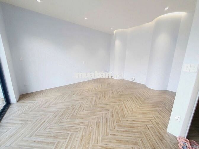 SIÊU PHẨM NHÀ ỐP KÍNH! - 70B Thăng Long - 5x17 300m2 sàn 4 tầng