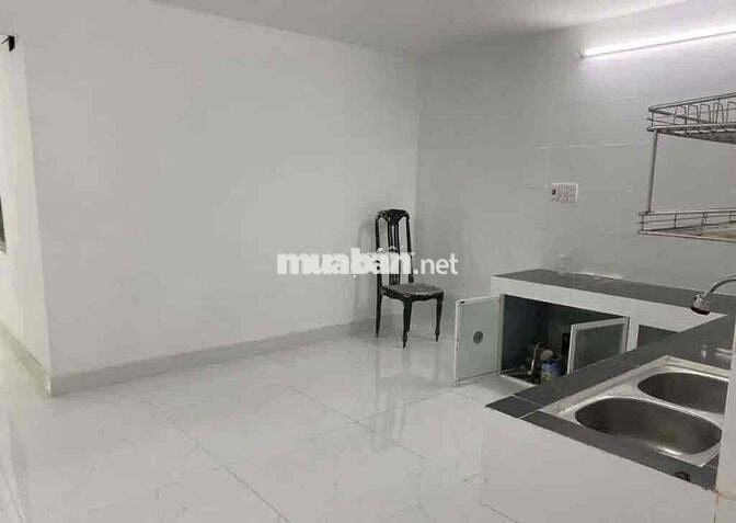 Nhà Gác lửng đúc sát biển Phạm Văn Đồng