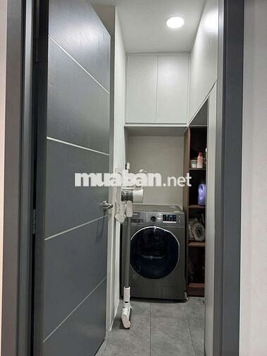 Cho thuê chung cư sát ngay sân bay 95m2-2pn2wc Full nội thất cao cấp