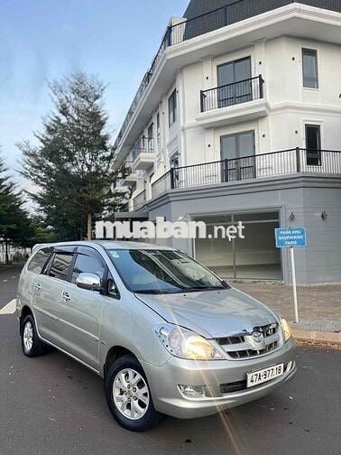 Toyota Innova 2006 G - 156456 km