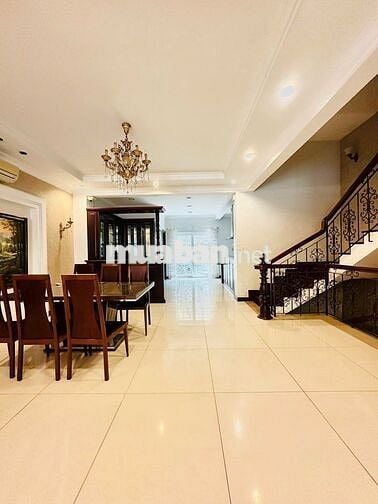 CHO THUÊ NHÀ GÓC 2 MẶT TIỀN ĐƯỜNG HOA PHƯỢNG - XEM NHÀ NGAY.