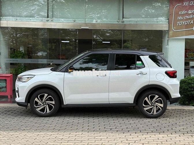 Raize 2025 lướt 10km. Xe như mới