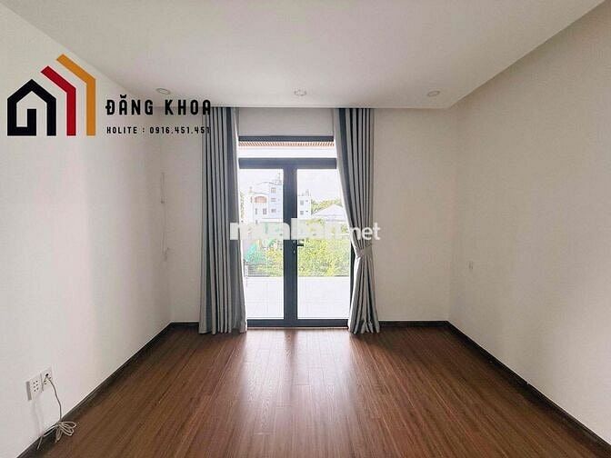 CHO THUÊ NHÀ CÓ THANG MÁY MẶT TIỀN TRUNG TÂM