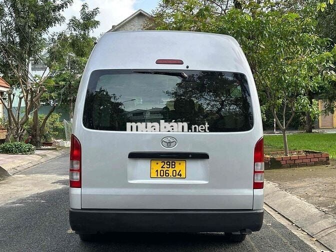 Toyota Hiace 2014 máy dầu - Xe đưa đón chuyên gia
