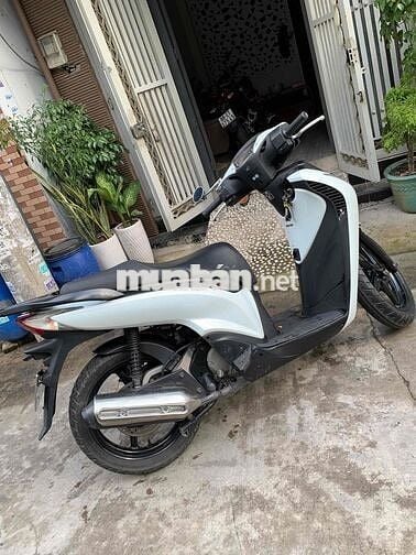 Cần bán SH ý 150i ba cục biển số tp ( xe nhà )