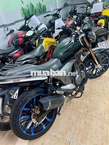 moto benelli tnt 150