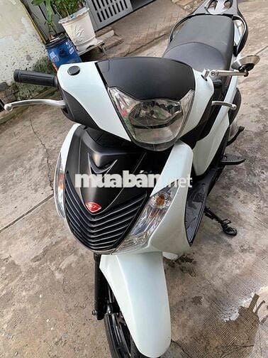 Cần bán SH ý 150i ba cục biển số tp ( xe nhà )