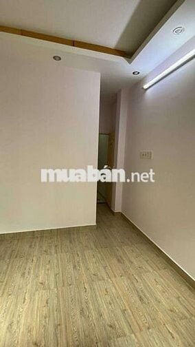 Bán nhà quận 11 đường Trần Quý