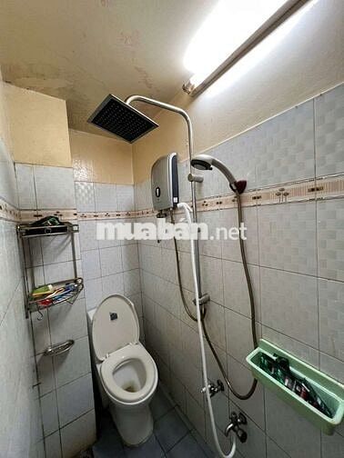 Cho Thuê nhà ở nguyên căn hẻm quận 4