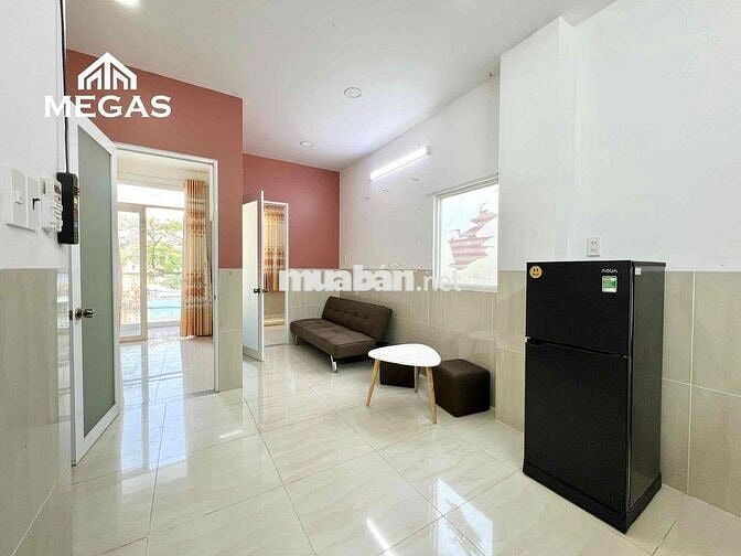 CĂN HỘ 2PN BANCONG - THANG MÁY - NGAY HOÀNG DIỆU, LÊ VĂN LINH - QUẬN 4