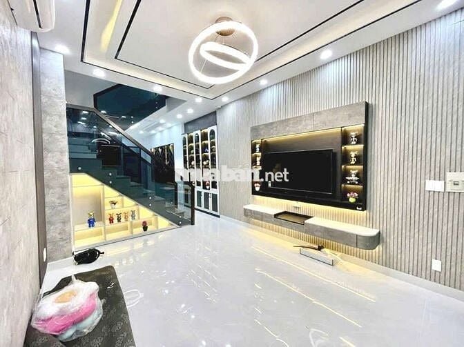 Căn Nhà 4 Tầng 62m2 Hẻm Xe Hơi Phú Thuận Full Nội Thất Ở Ngay Hơn 7 Tỷ