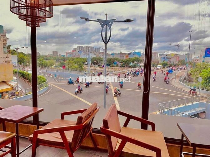 CHO THUÊ góc 2 mặt tiền Nguyễn Văn Luông Phạm Văn Chí Q6 view đẹp