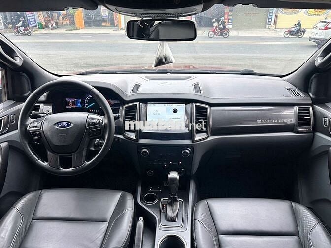 FORD EVEREST 2.2L TITANIUM 2016