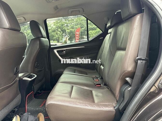 Toyota Fortuner 2016 2.7V Mẫu mới 2017 - Máy Xăng