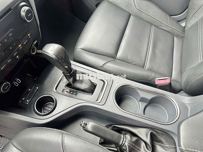 FORD EVEREST 2.2L TITANIUM 2016