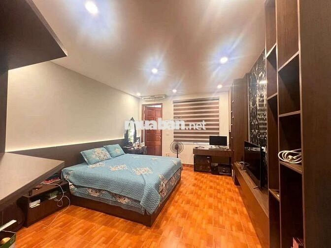 Bán nhà siêu phẩm đẹp nhất phố