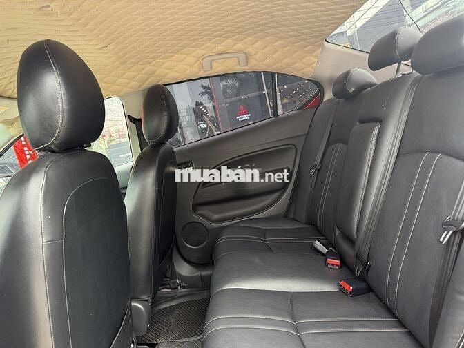 Mitsubishi Attrage CVT 2021-335tr bao rút gốc