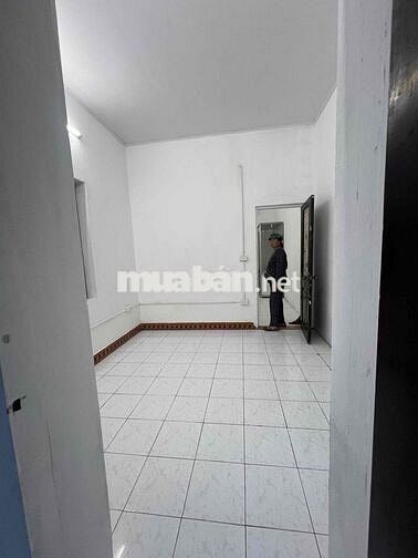 Chính chủ cho thuê nhà 2 Tầng phố Nguyễn Chính, Hoàng Mai