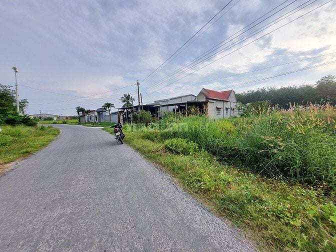 10x72 đường nhựa ngay KCN Phước Đông. 2,35 tỷ 