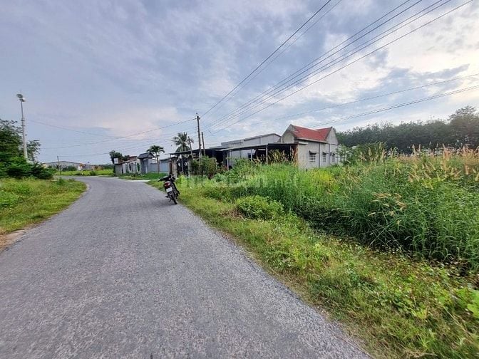 10x72 đường nhựa ngay KCN Phước Đông. 2,35 tỷ 