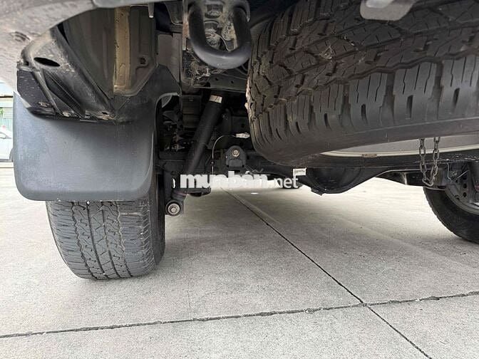 Toyota Fortuner 2016 2.7V Mẫu mới 2017 - Máy Xăng